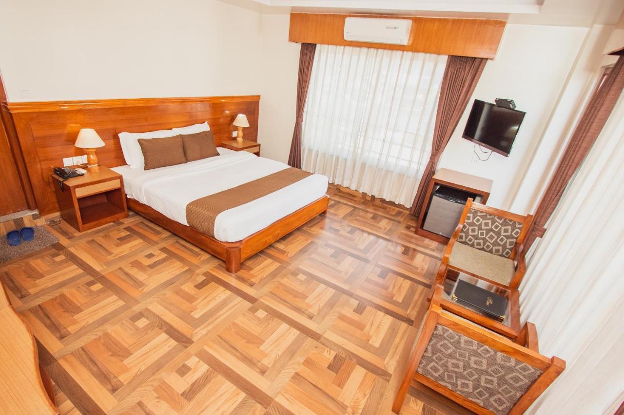 Mount View Pokhara Hotel Luaran gambar
